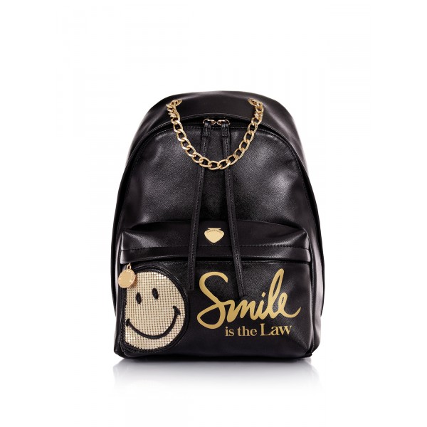 backpack-smiley-smile